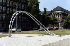Het Professor Durrer-monument aan het Minervaplein, Amsterdam.