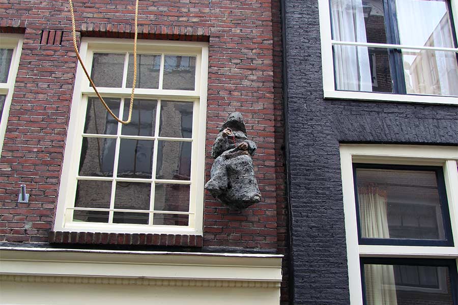 De Naaister in de Bergstraat te Amsterdam.