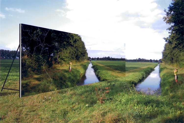 Simon Kentgens - spiegelwand project in een weiland in Veghel .