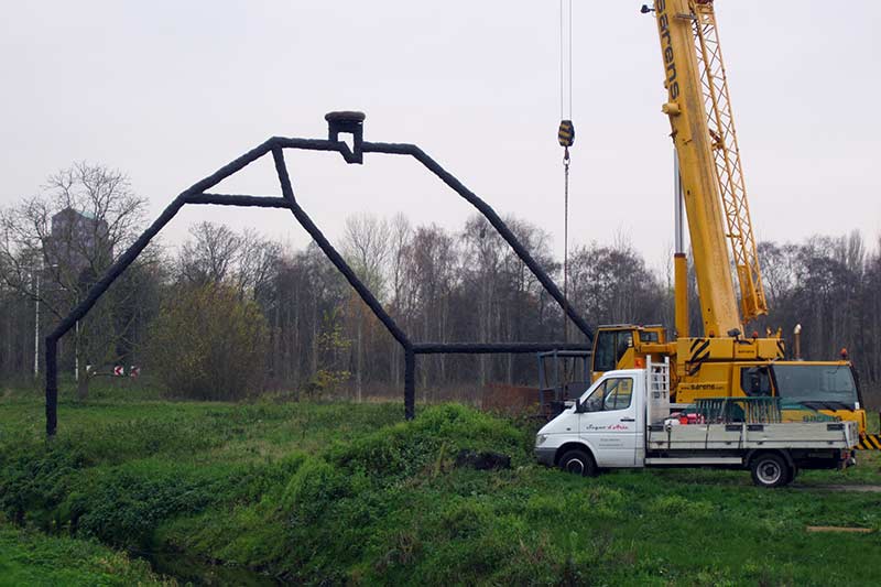 Uitvoering van een kunstwerk van André Pielage voor de Wijk Vathorst in Amersfoort - Uiverhoeve.