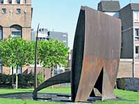 een beeld van Wessel Couzijn - cor-ten staal - Gemeente Eindhoven (kwartaal onderhoud)