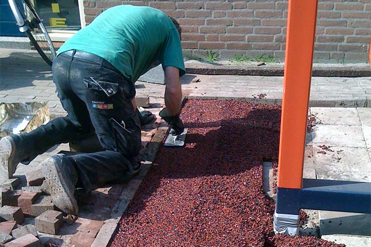 Herstel van een bestaand beeld "WentelVensters" gereed voor de Gemeente Zoetermeer.