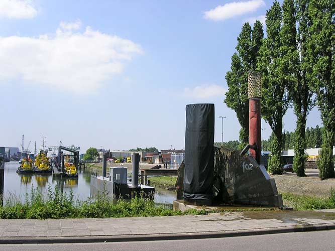 folly - uitgevoerd kunstwerk van Tirza Verrips & Ed Euser op de Heijplaat in Rotterdam